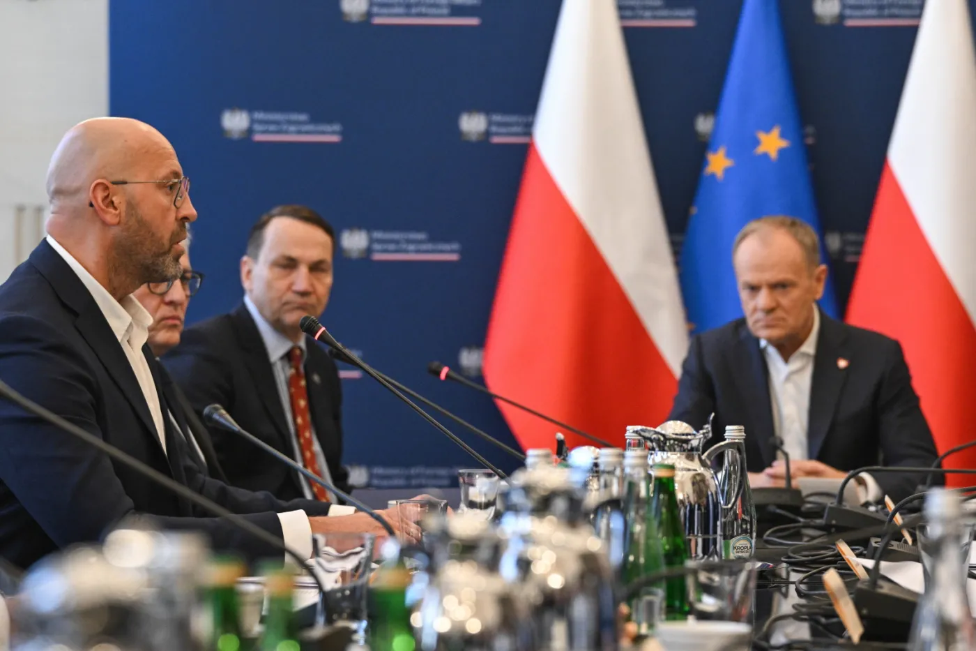 Zwrot akcji ws. ewakuacji Polaków na Bliskim Wschodzie. Sikorski zapowiada