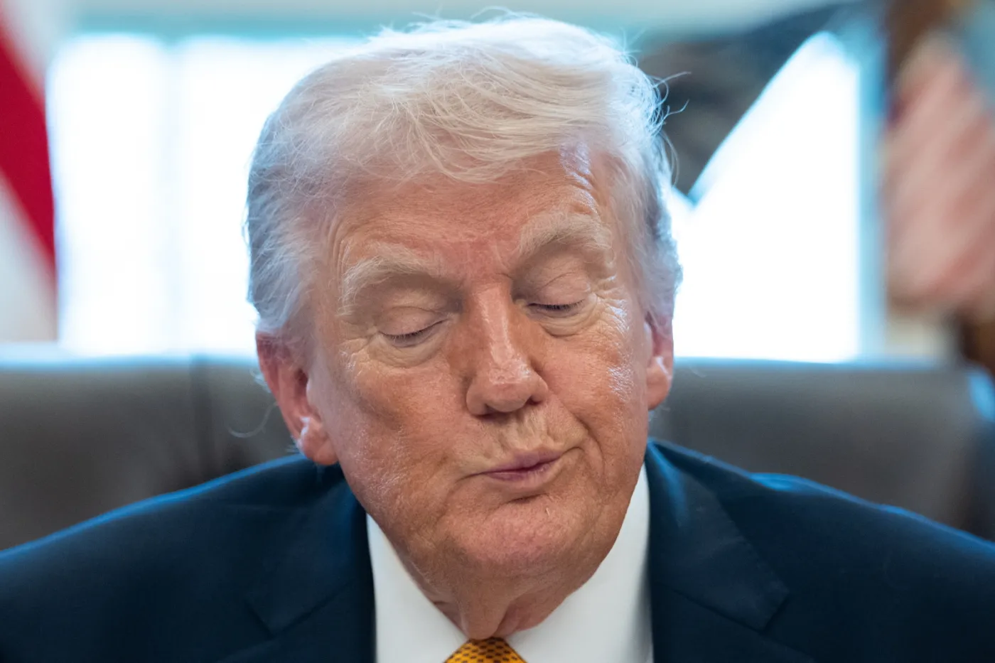 "Nowy podział transatlantycki". Francuski dziennik wysuwa mocne zarzuty pod adresem Trumpa