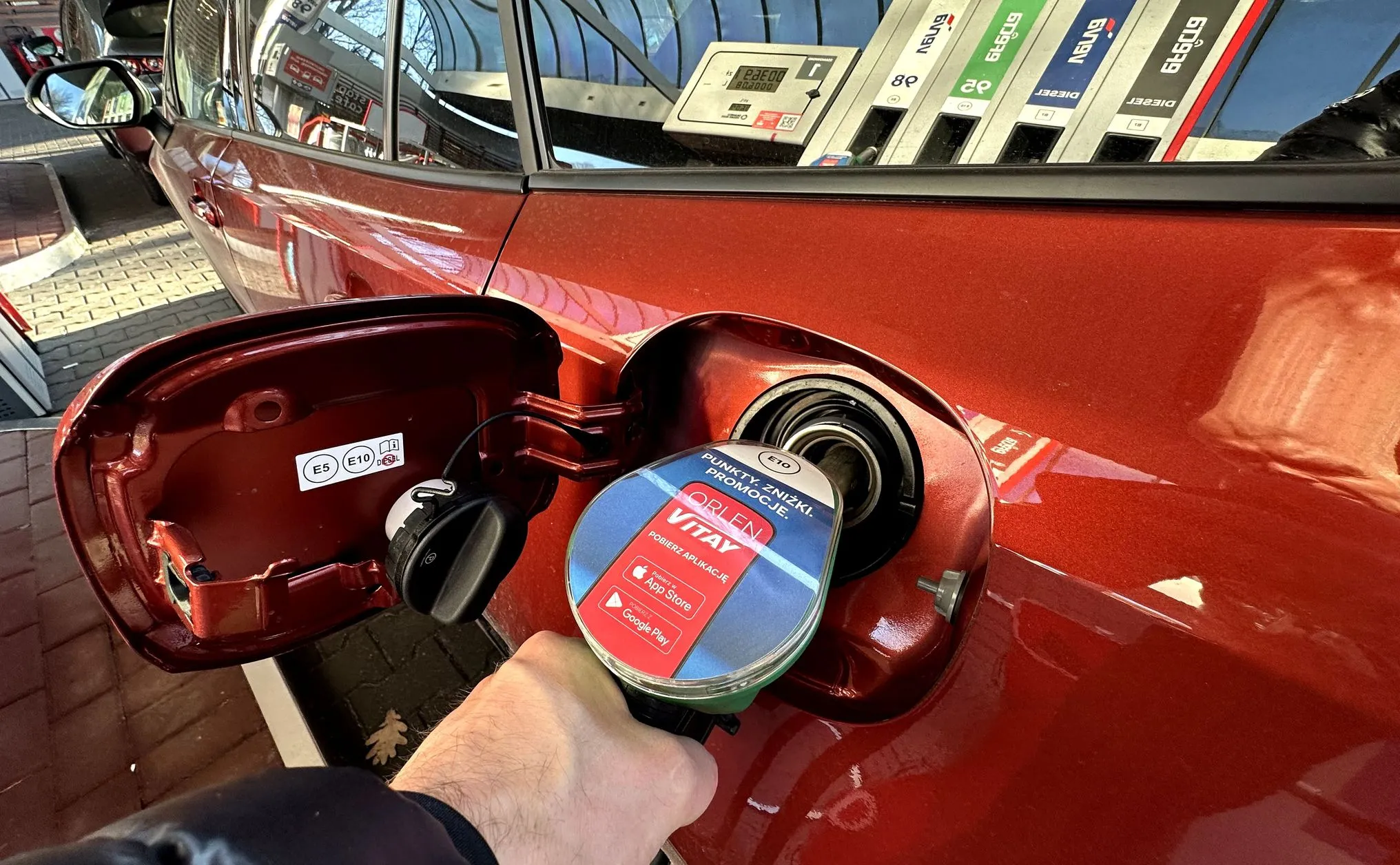 Paliwowy przełom na stacjach w Polsce. Od 22 kwietnia benzyna 95 i LPG już po tyle