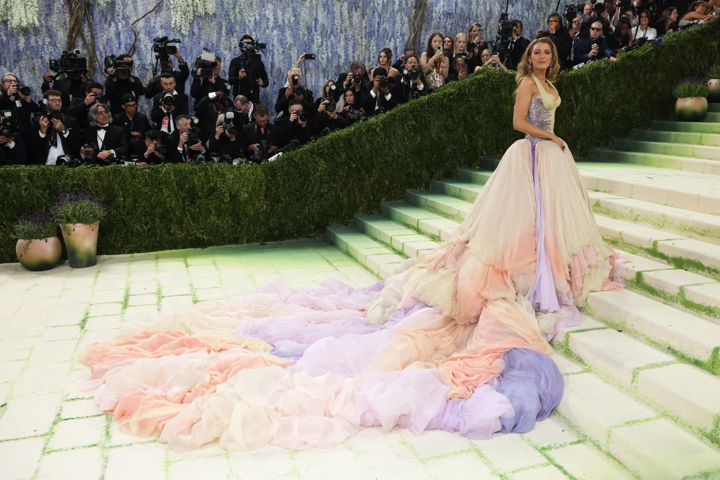blake-lively-39134783.jpg