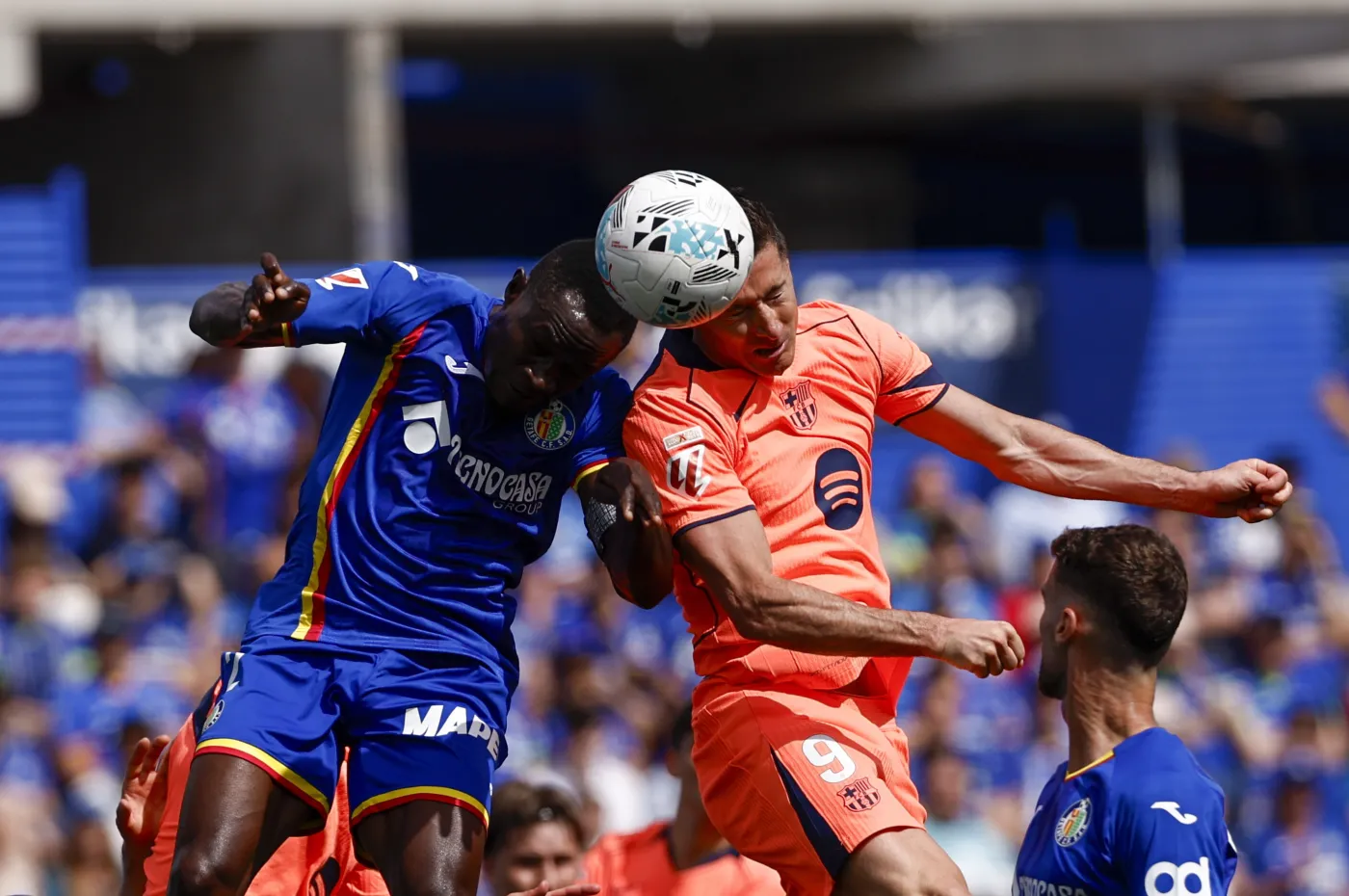 Lewandowski nie boi się wojny na Bliskim Wschodzie. Jest zainteresowany transferem do Arabii Saudyjskiej