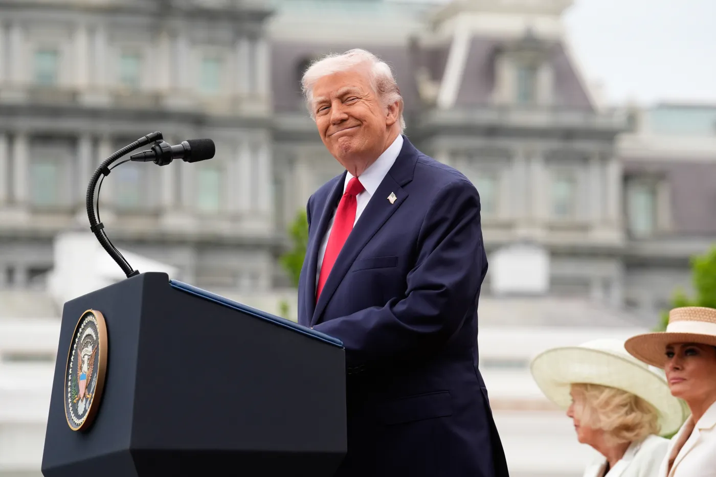 Nazwał Donalda Trumpa błaznem. Teraz tego żałuje