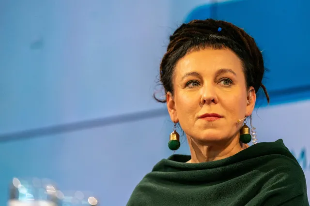 "Zupełnie niebywałe". Olga Tokarczuk zbulwersowana decyzją prezydenta Nawrockiego