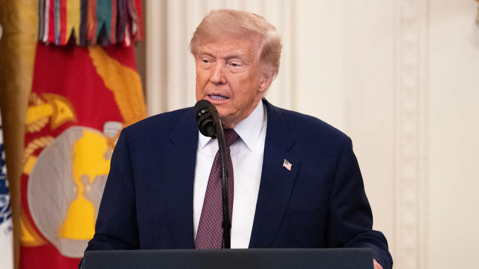 Trump grozi wznowieniem ataków. "Jeśli tego nie zrobią, uderzymy mocniej!"