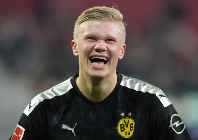 Liga niemiecka: Haaland zrobił "wejście smoka". Trzy gole w debiucie [WIDEO]