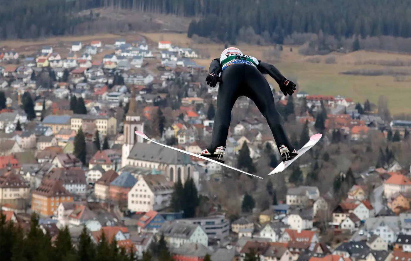 Przerwa świąteczna i odwołanie mistrzostw Polski powodami wzrostu formy Kubackiego