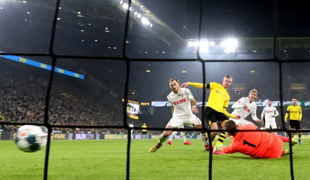 Liga niemiecka: Erling Haaland znów zachwycił [WIDEO]
