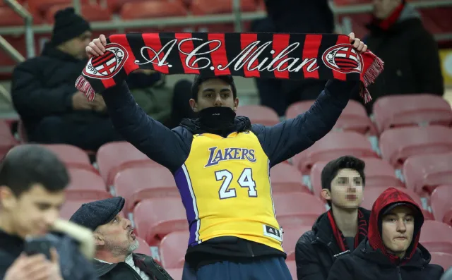 Puchar Włoch. Milan złożył hołd Bryantowi i awansował do półfinału