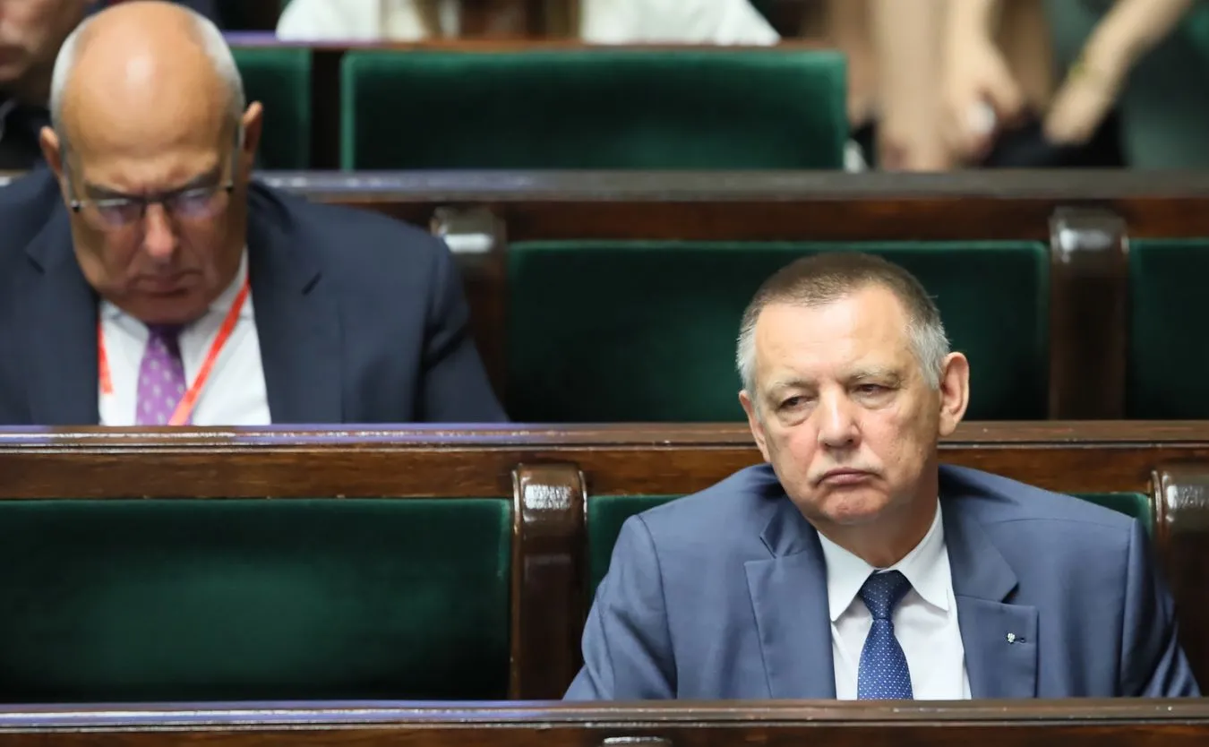 Między PiS a Banasiem trwa wojna. Co z immunitetem szefa NIK?