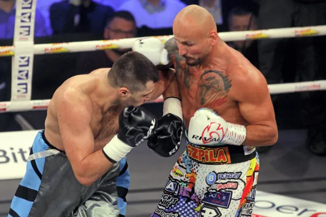 Po walce Szpilki bukmacherzy zwracają pieniądze tym, którzy postawili na Radczenkę