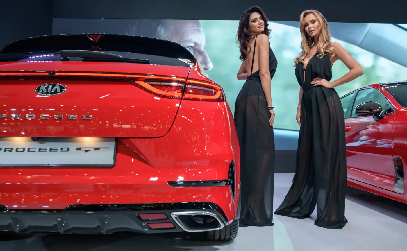 Kia pokazała w Polsce prawdziwą ślicznotkę. Na drogi wjeżdża nowy SUV, który zasięgiem bije auta z silnikiem spalinowym