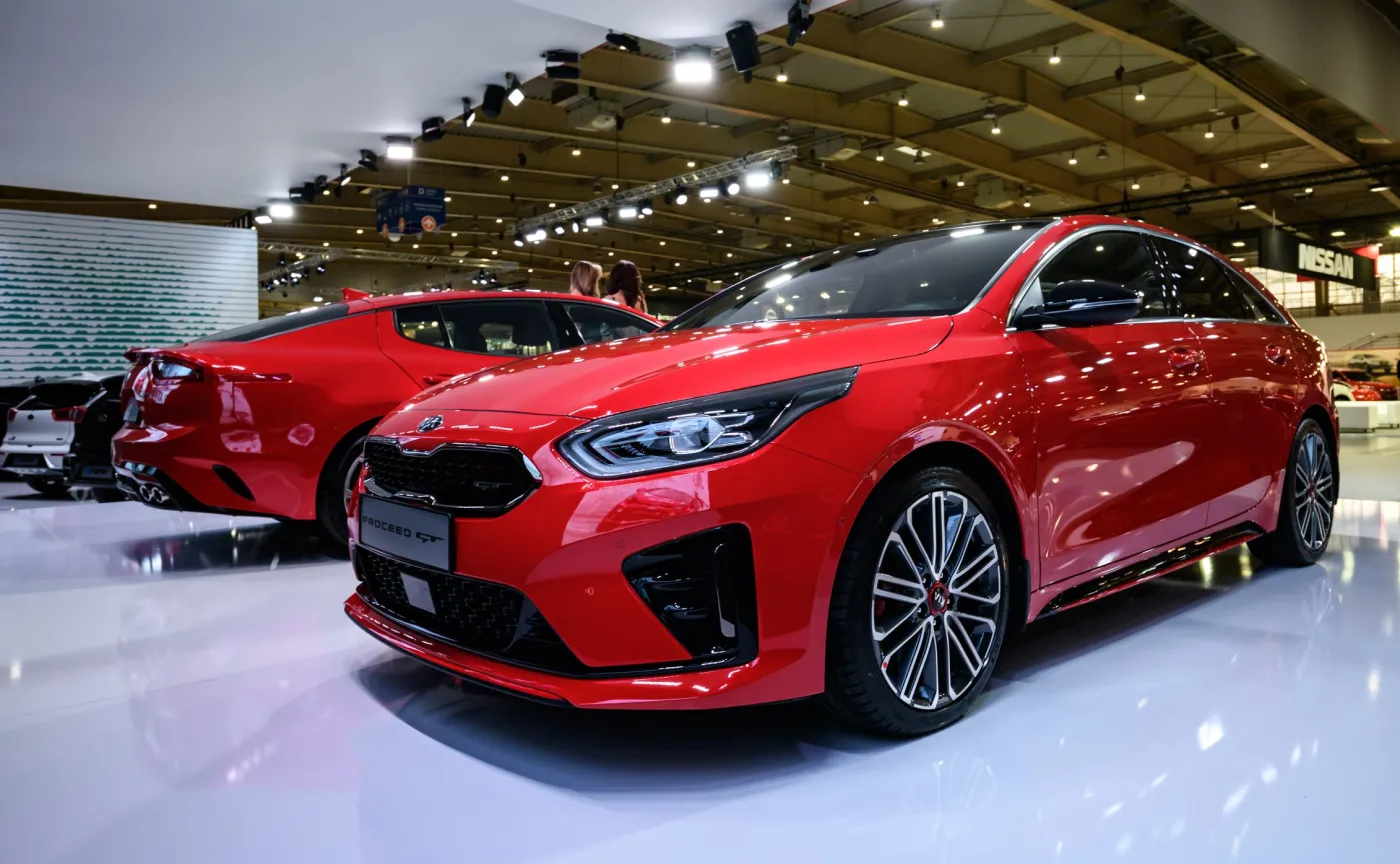 12236922-kia-proceed.jpg