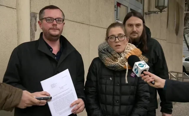 Prywatna firma przeprowadza bezprawne eksmisje w Warszawie. Lewica zawiadamia prokuraturę [WIDEO]