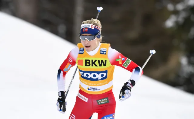 PŚ w biegach: Johaug wygrała bieg na 10 km w Davos [WYNIKI]