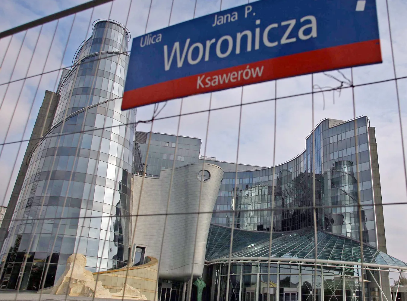 Lewica idzie na rękę PO w sprawie telewizji