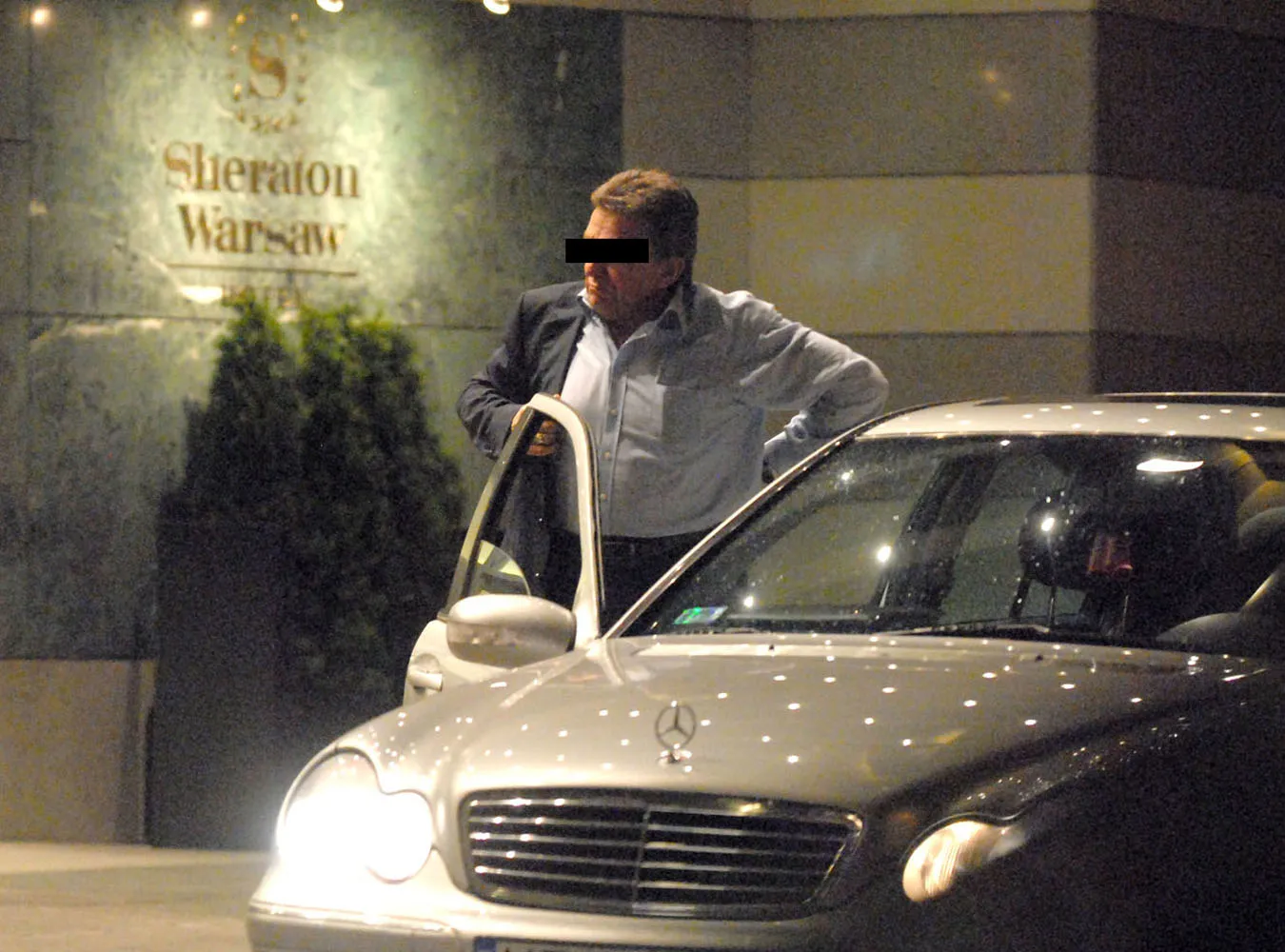 Janusz W. zabierał sobie pieniądze na łapówki?