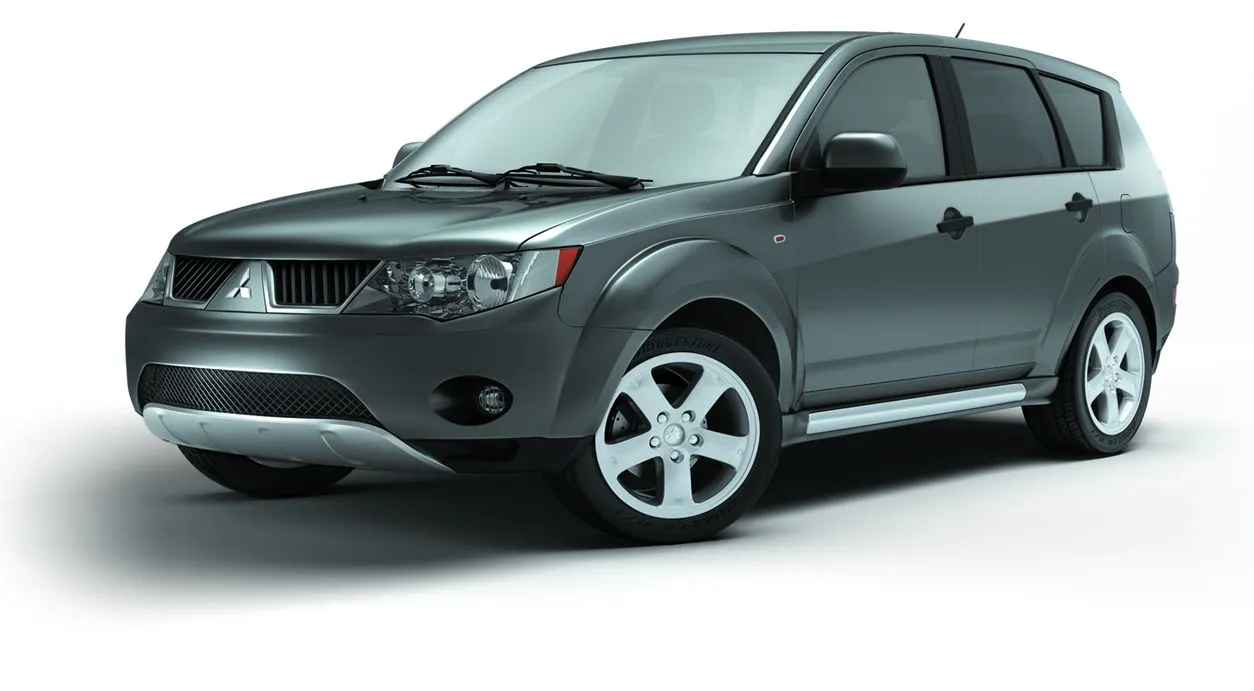 outlander1_132545a_687547.jpg