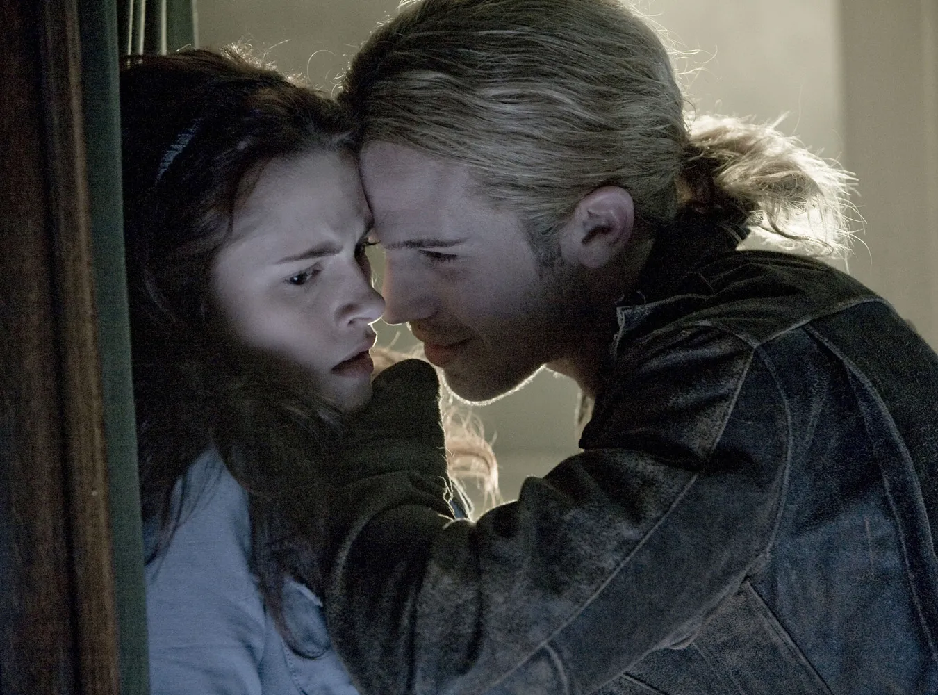 Jak zarobić pieniądze na emo-młodzieży