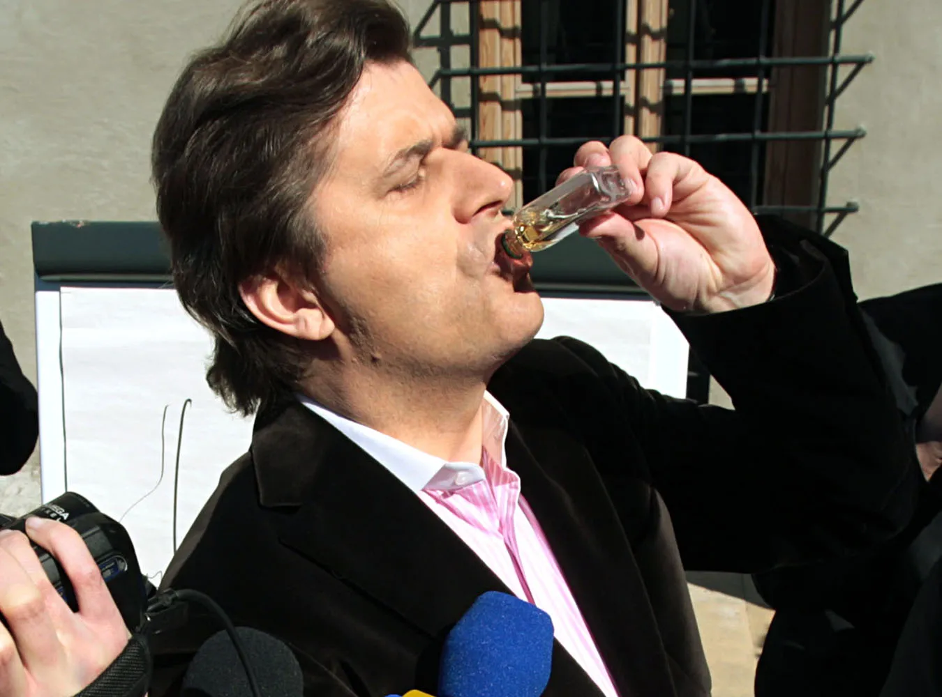 Czy Palikot ma problemy alkoholowe?