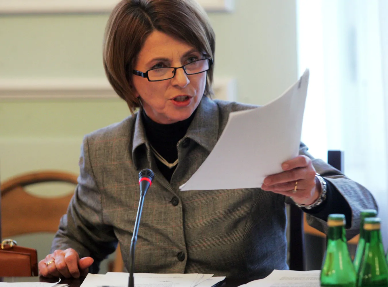 Pitera pozwala zatrudniać rodziny polityków