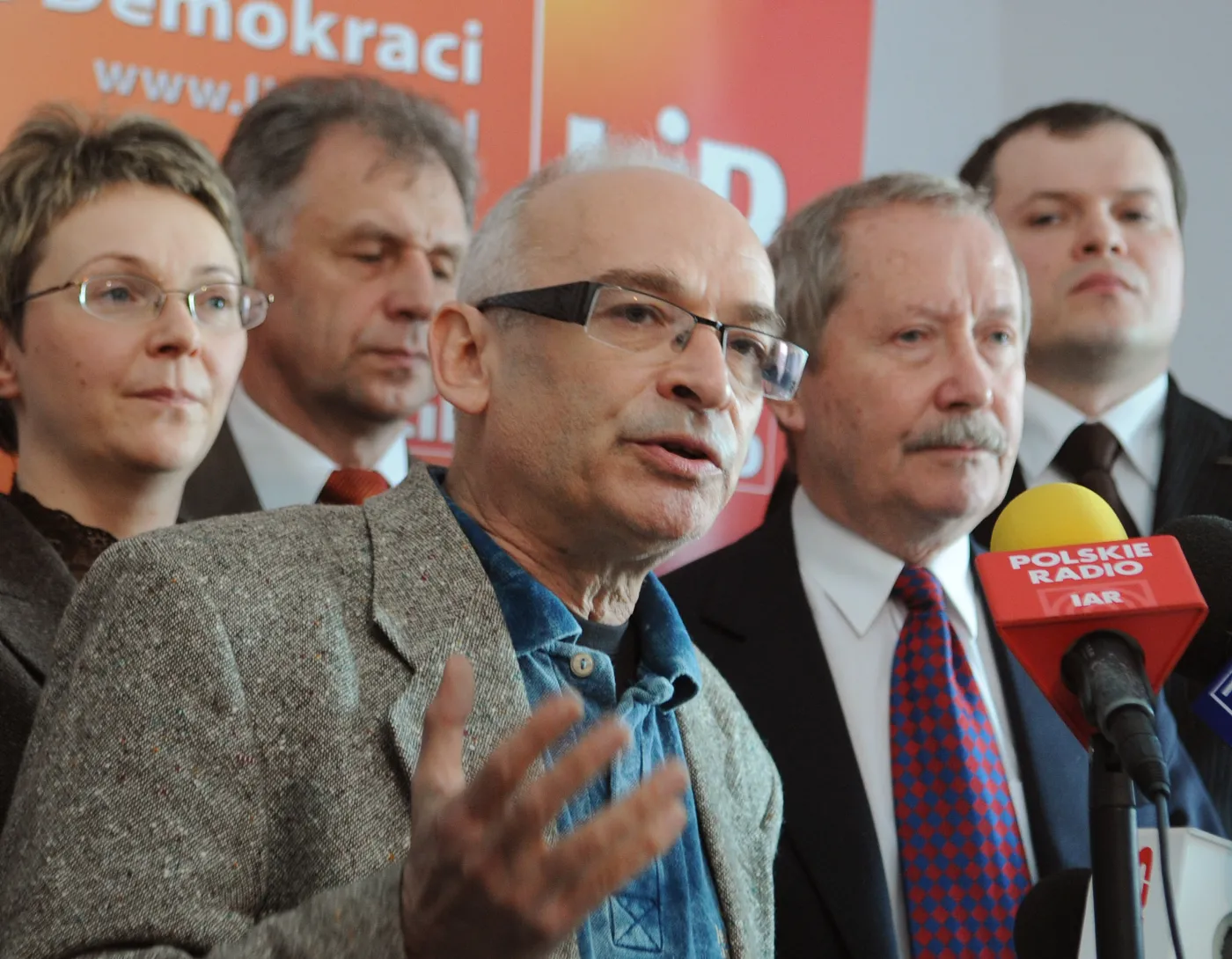 Lewica utonie w sporach