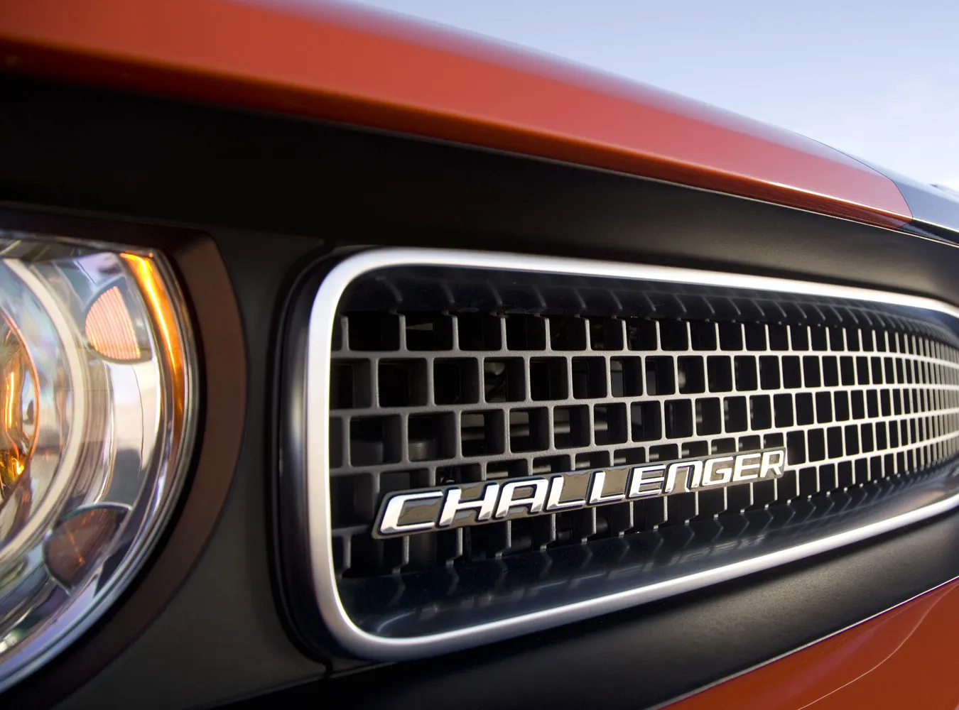 Kawałek po kawałku poznajemy nowego challengera