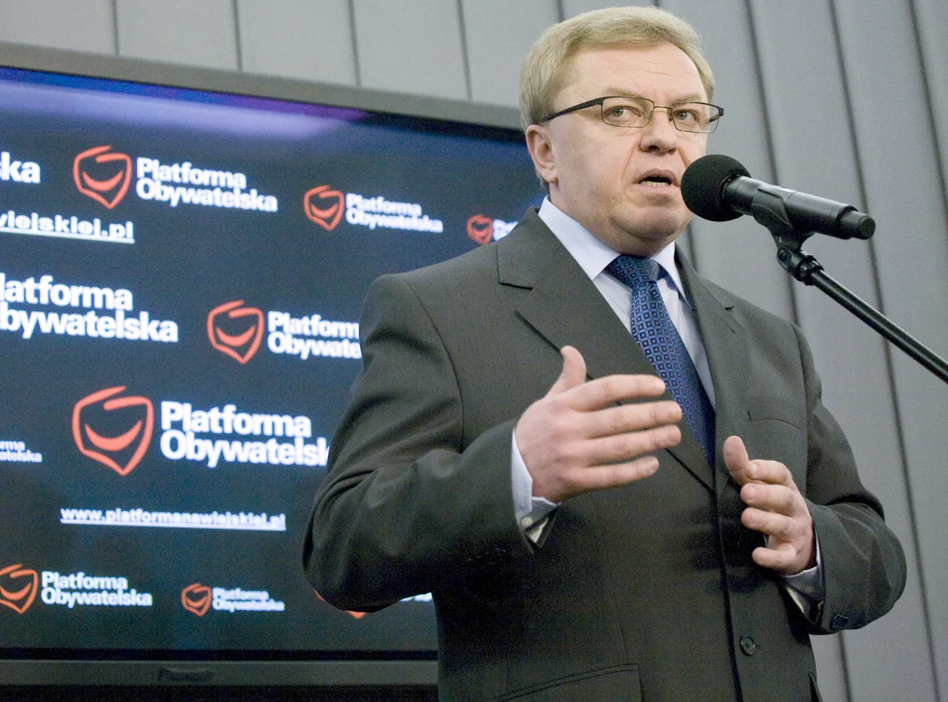 Chlebowski gwarantuje podwyżki nauczycielom