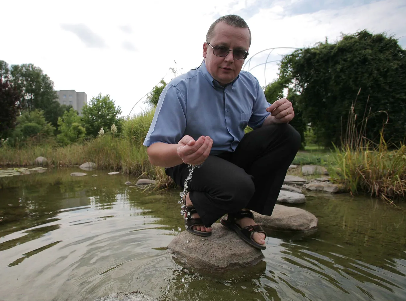 W przyszłości  będziemy musieli sprowadzać wodę tankowcami lub odsalać ją z Bałtyku - takiego zdania jest Zbigniew Karaczun z Katedry Ochrony Środowiska Szkoły Głównej Gospodarstwa Wiejskiego w Warszawie