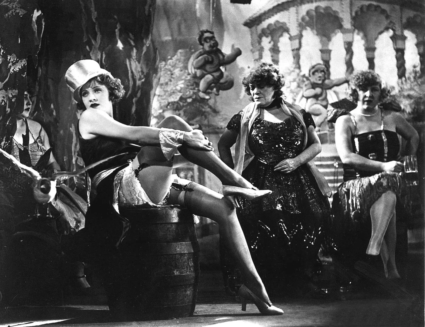 L apos;ange bleu    The Blue Angel  Der blaue engel  de JosefVonSternberg  avec Marlene Dietrich 1930