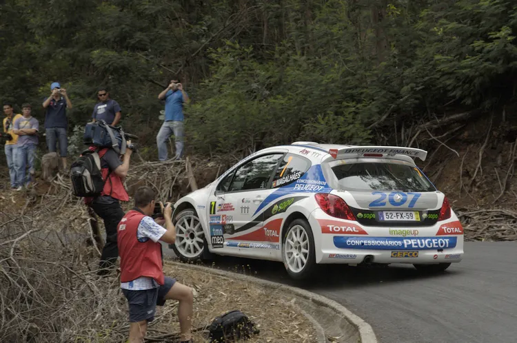 fr_rally7_111549a_386920.jpg