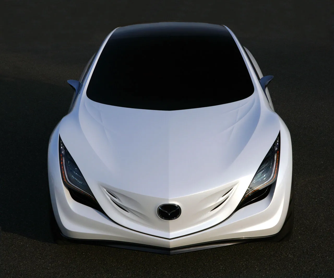 fr_mazda5_117203a_455786.jpg