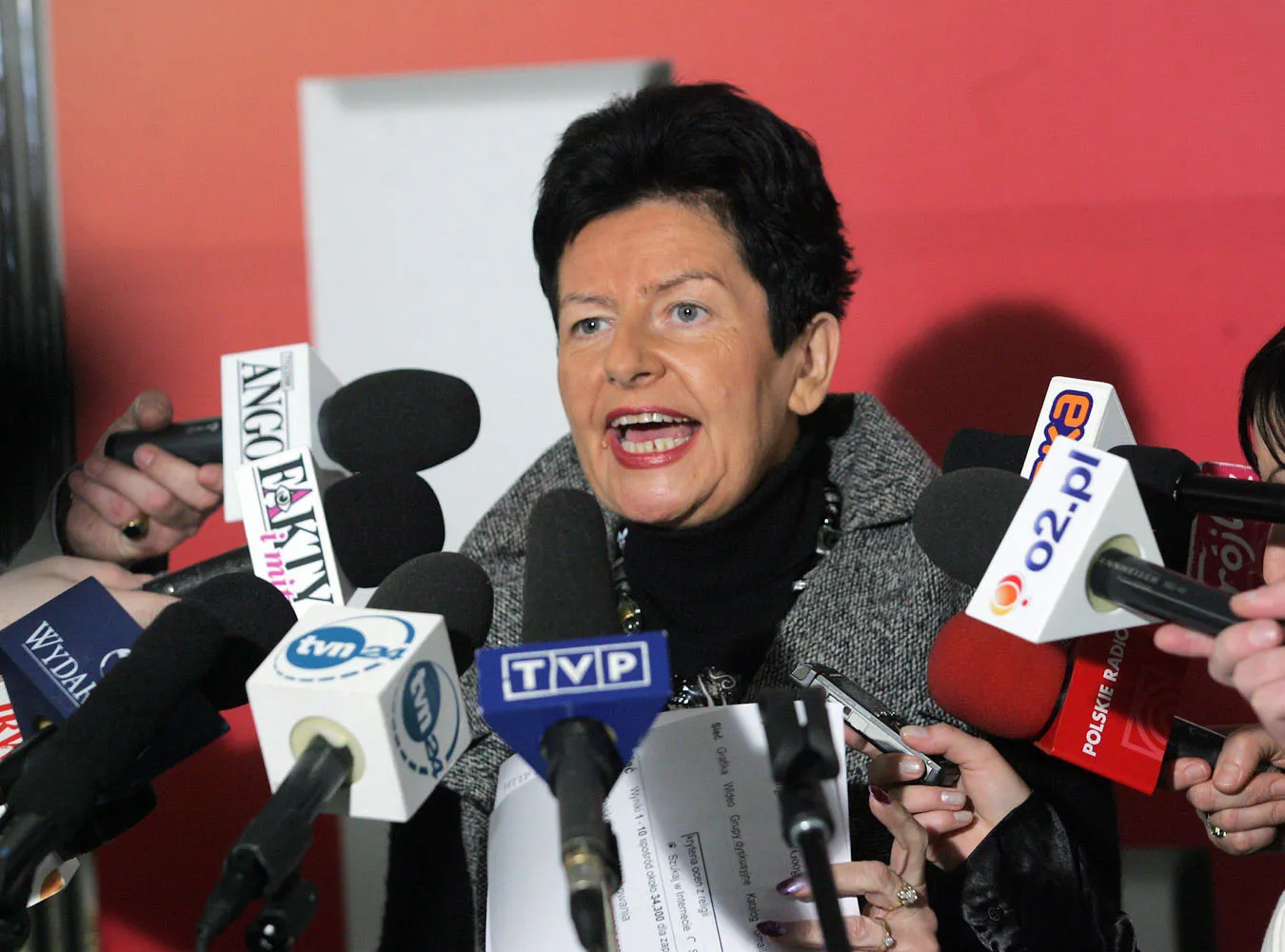 Senyszyn znów krytykuje kościół