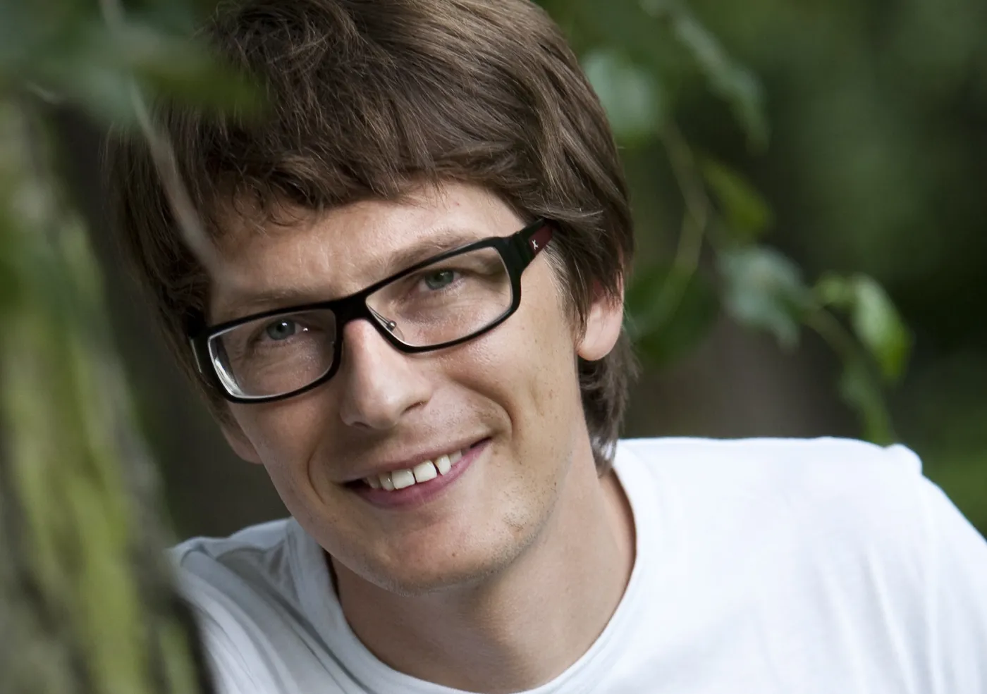 Robert Cyglicki  Od ponad roku dyrektor Greenpeace Polska. Ochroną środowiska zajmuje się od 15 lat.  Przed przyjściem do Greenpeace przez 3 lata, od 2006 do 2009 roku pracował m.in. ze wspólnotami afrykańskimi w Ghanie, z którymi realizował program rozwoju lokalnego. 