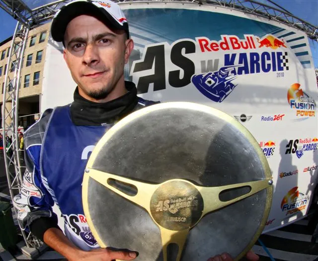 dariusz_madura_c_wojtek_antonow_redbullphotofiles_1532061.jpg