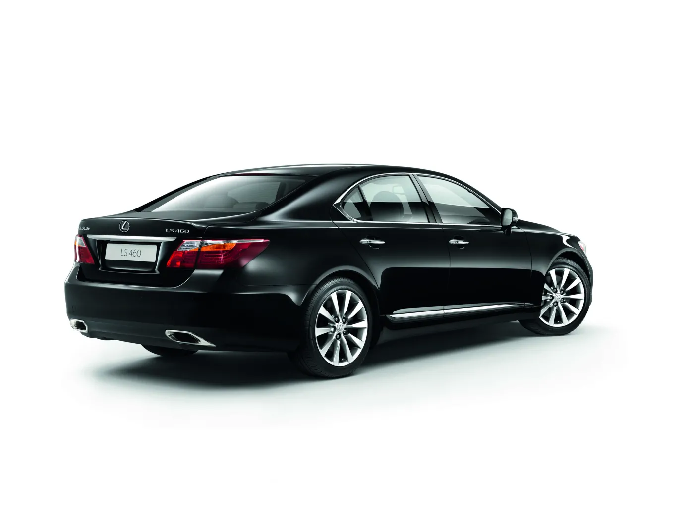 Lexus LS600h - czysty jak anioł, mocny jak diabli