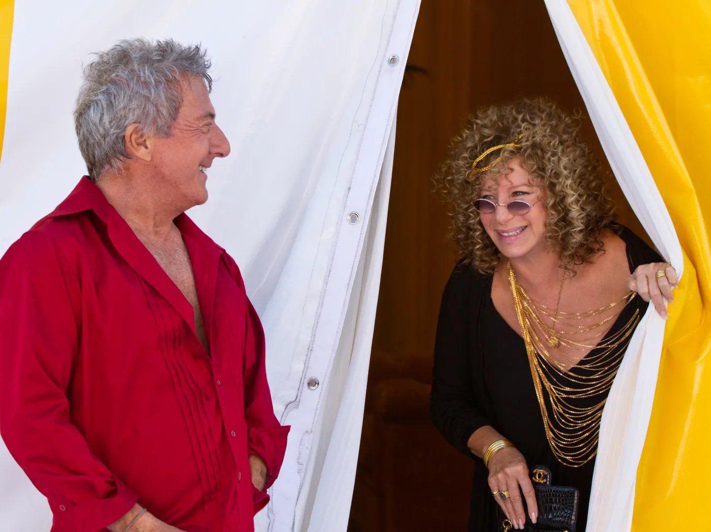 Zwariowani dziadkowie hipisi: Dustin Hoffman i Barbra Streisand