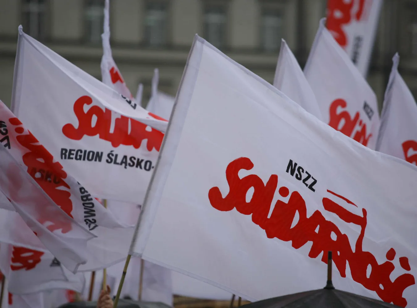 Lider Solidarności ironicznie: Kto nie z nami, to nie Polak