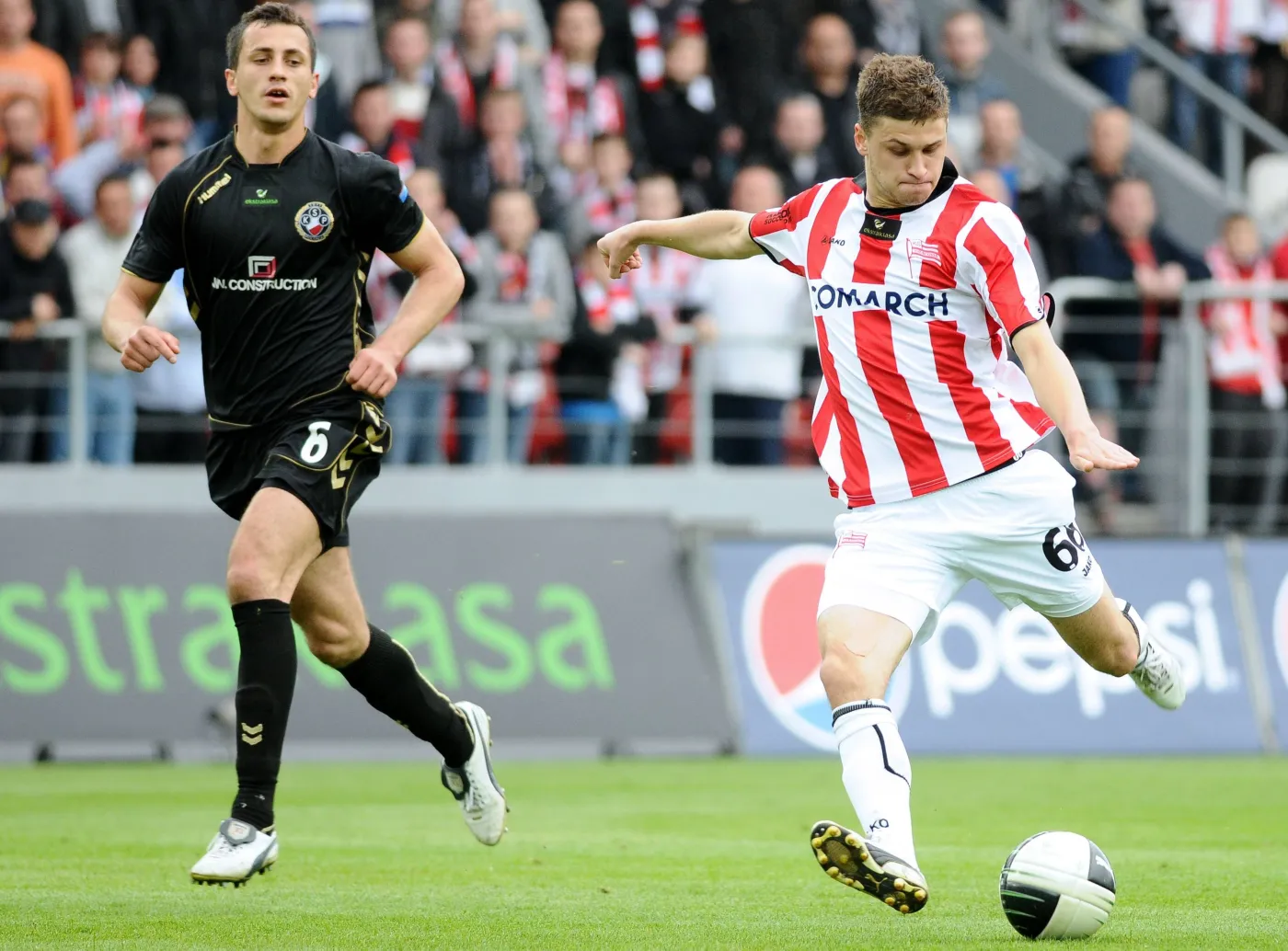 Smuda ogłosił skład kadry na Argentynę i Francję. Są niespodzianki