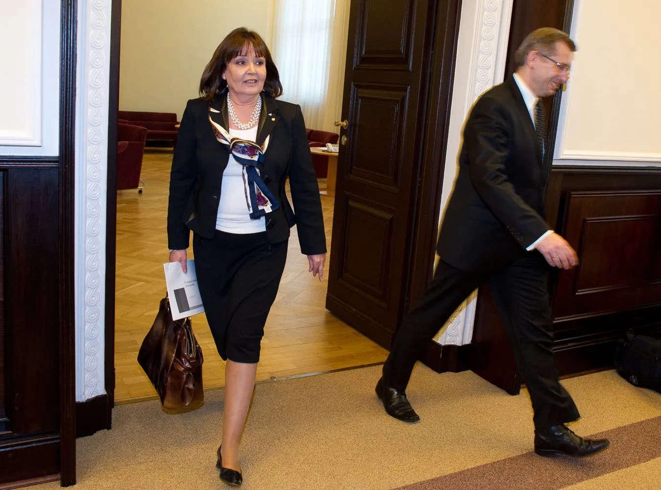 Minister Tuska donosi na Holandię do Brukseli