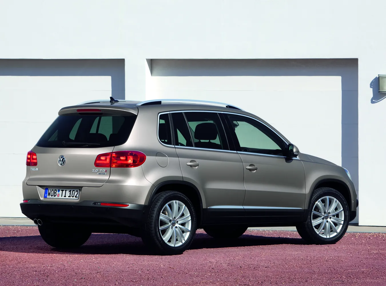1824518-volkswagen-tiguan.jpg