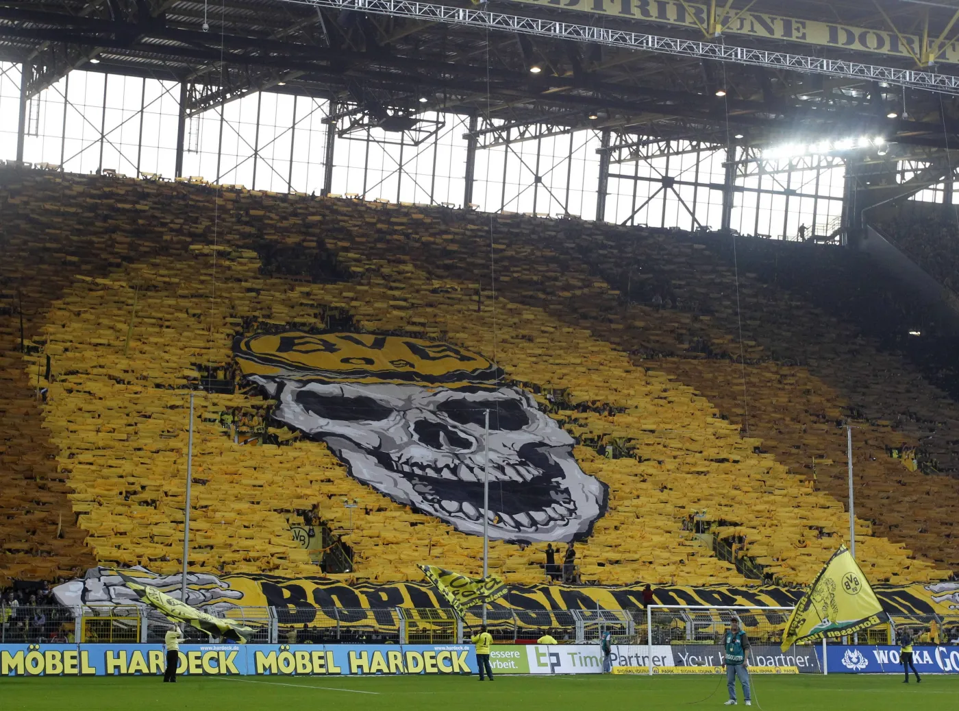 Tak kibicuje się w Dortmundzie. Zobacz wideo