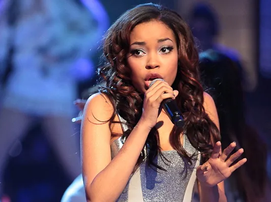 2789288-dionne-bromfield.jpg