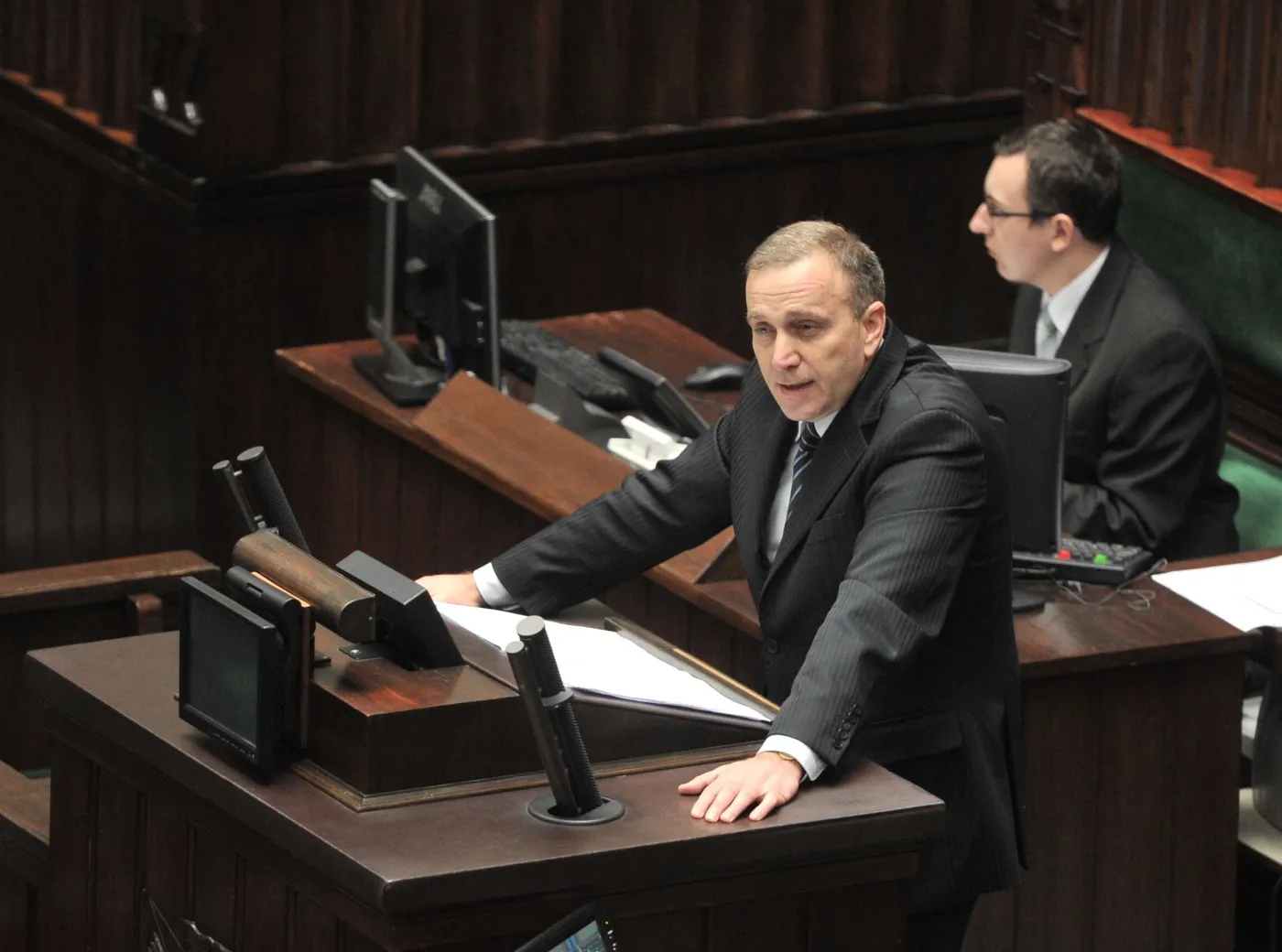 Schetyna: Tusk nie musi przepraszać za Błasika