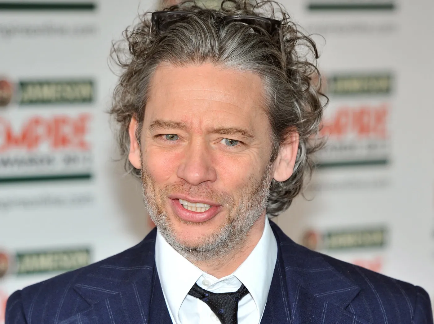 3279570-dexter-fletcher.jpg