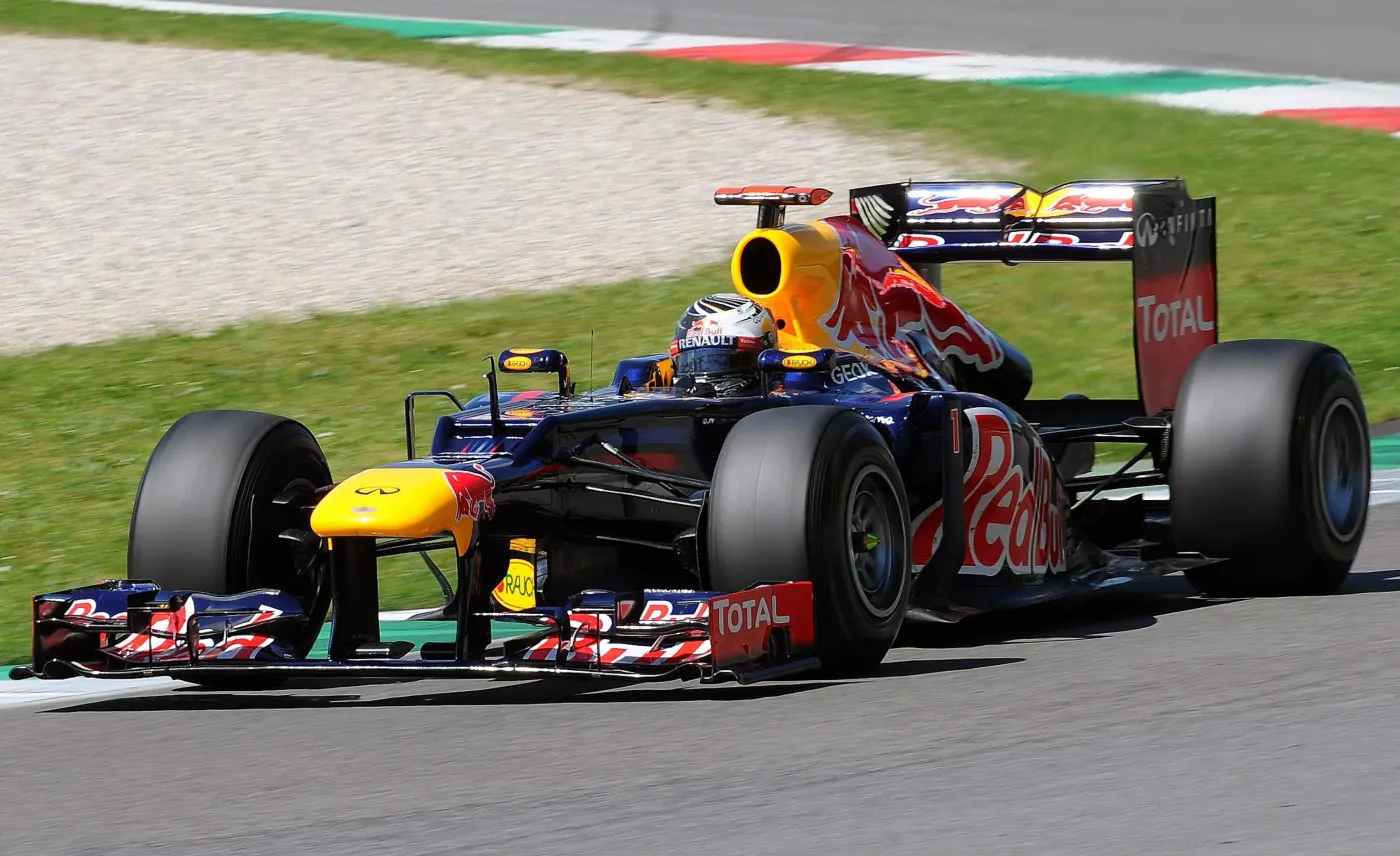 Vettel i Grosejan najszybsi na testach Formuły 1 w Mugello