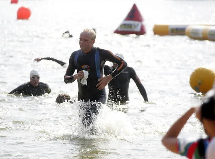 Piotr Adamczyk miał udar. Odwodniony aktor trafił do szpitala