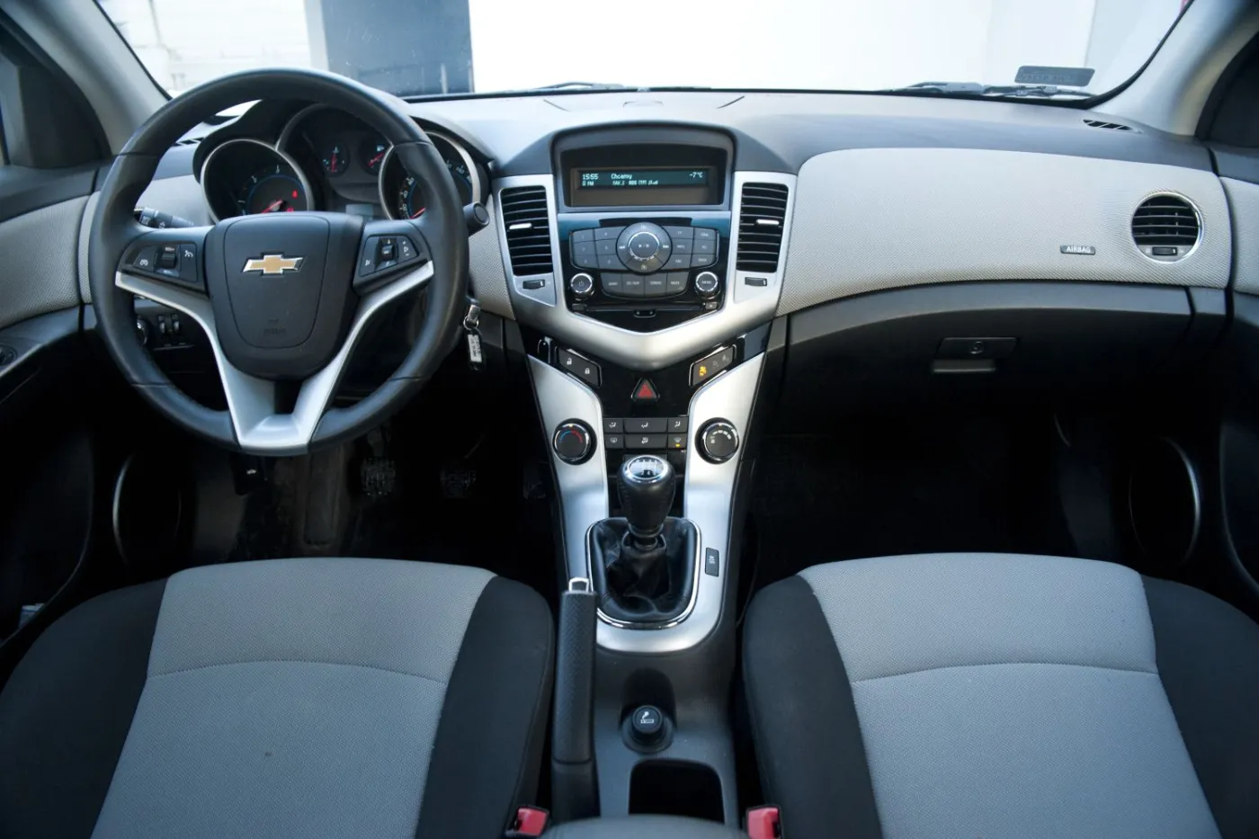 3293270-chevrolet-cruze.jpg