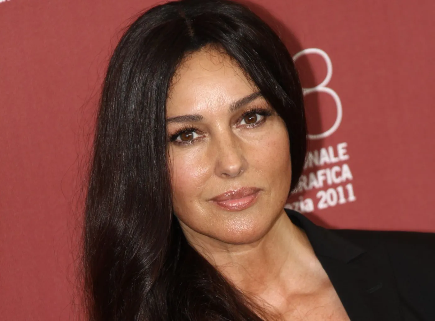 Bez szpilek ani rusz! Spakuj się na wakacje jak Monica Bellucci