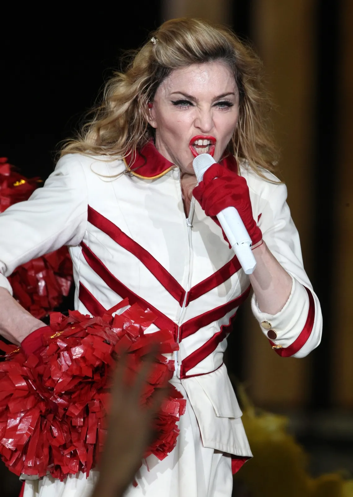 3876197-madonna-w-moskwie.jpg