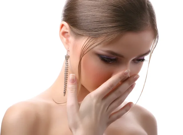 Halitofobia i pseudohalitoza - te dolegliwości zamykają Polakom usta